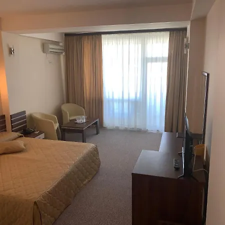 Mezo Palace Hotel Отель